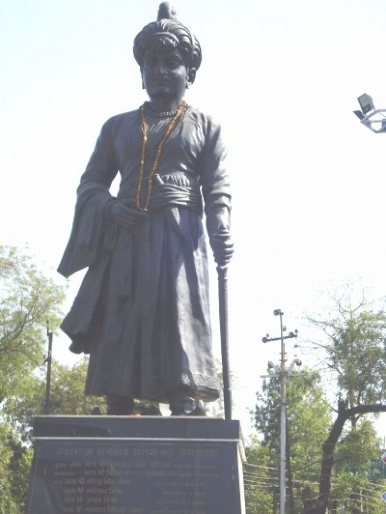 gallery/4b3e4bcf85fac692a9a3dfaee69749f4_400x550